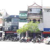 Cho thuê nhà đoạn hàng hải  MT: 4,5m DT: 90m2 phố Lạch Tray, vỉa hè rộng rãi.