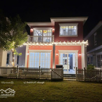 Biệt Thự Đơn Lập 200M Full Nội Thất Cao Cấp Cằm Cạnh Clubhouse Gía Bán Rất Rẻ Chỉ 7 Tỷ Bao Thuế Phí