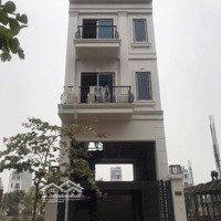 Chính Chủ Gửi Bán Căn Sẻ Khe 2 Mặt Thoáng, Sẵn Nhà Xây Thô Hoàn Thiện Mặt Ngoài.