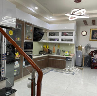 Bán Gấp Nhà Hẻm Ngô Gia Tự, P9, Quận 5,Diện Tích51M2/3Tỷ050, Đang Hđ Thuê Sẵn 13,5 Triệu, Sổ Chính Chủ