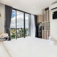 Thuê Căn Hộ Mới 100% Ban Công Rộng, Full Nội Thất. Ngay Xvnt Gần Ngã Tư Hàng Xanh. Tiện Đi Q1, Q3