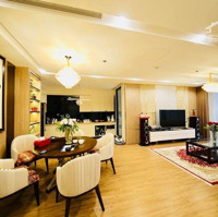 Bán Nhanh Căn Hộ Chung Cư The Lancaster - 20 Núi Trúc, 139M2, 3 Phòng Ngủ Tầng Cao, Bc Đông Nam 0975864664