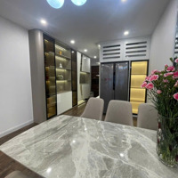 Chính Chủ Bán Căn 3 Ngủ 102M2 Tại Gold Season, 47 Nguyễn Tuân, Full Nội Thất, Giá Bán 8.25 Tỷ Sẵn Sổ