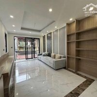 Bán nhà đẹp phố Chu Huy Mân – Long Biên, 2 mặt thoáng, thang máy, gara ô tô, có thể ở hoặc kinh doanh.