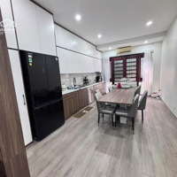 Chính Chủ Bán Căn Nhà Ngõ 34 Phố Hoàng Cầu 40M Nhà 5 Tầng 11,9 Tỷ Oto Vào Nhà