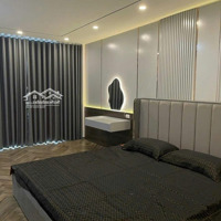 Đẳng Cấp Nhà Phân Lô Ô Tô Ở Ngọc Thuỵ Lô Góc Thang Máy - Full Nội Thất Xịn Vài Bước Ra Mặt Phố 60M2