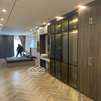 Đẳng Cấp Nhà Phân Lô Ô Tô Ở Ngọc Thuỵ Lô Góc Thang Máy - Full Nội Thất Xịn Vài Bước Ra Mặt Phố 60M2