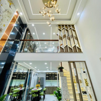 Chủ Cần Bán Nhà Nguyễn Khoái, Phường 2, Quận 4. Giá Bán 2Tỷ650 Triệudiện Tích51,6M2 Sổ Hồng. Liên Hệ: 0902918803