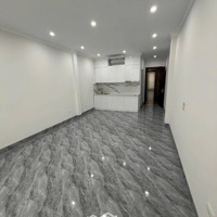 Cho Thuê Nhà Mặt Phố Quan Hoa 50M2X6T 1 Hầm Thông Sàn, Thang Máy