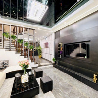 Bán Nhà Phố Đại La - Quận Hai Bà Trưng - 58M2 - Giá Hơn 9 Tỷ - Cách Phố 15M - Nội Thất Tiền Tỷ
