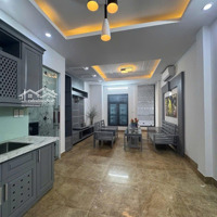 Hai Bước Ra Phố Chính, Mặt Ngõ Trần Quốc Hoàn, Kd Đỉnh, 45M2X6T, Lô Góc 2 Thoáng, Giá Nhỉnh 20 Tỷ