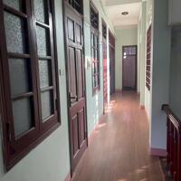 Cho Thuê Nhà Mặt Phố 16 Trường Thi, 30 Triệu, 200M2, 6 Phòng Ngủ+ 3 Vệ Sinh Đẹp, Nhiều Tiện Ích