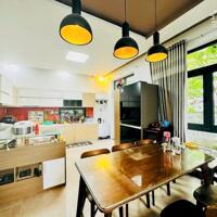 Bán Biệt Thự Sân Vườn Mặt Tiền đường Nguyễn Cư Trinh, Tp.Huế 