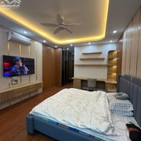 Bán Nhà Ngọc Thuỵ- 7 Tầng Thang Máy Gara Oto- Gần Chợ- Gần Cvien- Trường Học Quốc Tế- Full Nội Thất