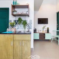 Cho Thuê Căn Duplex Đầy Đủ Tiện Nghi Kế Bên Công Trường Dân Chủ