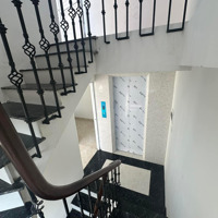 Siêu Phẩm Mặt Phố Nhà Đẹp Nguyễn Khang, Nở Hậu, Tòa Vp Siêu Hiếm, 100M2X5T,T.máy, Nhỉnh 50 Tỷ