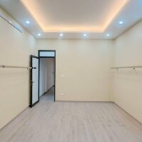 Bán Nhà Hoàng Văn Thái Thanh Xuân, Kinh Doanh ô tô Tránh, Gara ô tô. DT 60m2. Giá 15.5 Tỷ