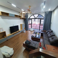 Cần Bán Nhà Đẹp Cô Bi - Full Nội Thất - Ô Tô Đỗ Cửa, 32M2, 5.75 Tỷ