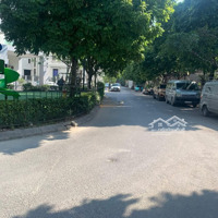 Bán Nhà Phố Võ Chí Công, Tây Hồ. 780M2 Full Thổ Cư. Mặt Tiền 17M Hậu 18M. Giá Bán 245 Tỷ. Liên Hệ: 0962387983