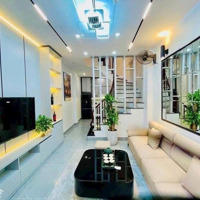 Nhà Đẹp Full Nội Thất Gần Phố Không Thiếu Thứ Gì 36 M2 - 4 Tầng, 4 Phòng Ngủ, 36 M2, Chỉ 6.5 Tỷ