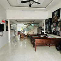 Bán Nhà Mặt Tiền Hòa Minh 17,Diện Tích72M2, Nhà 3 Tầng Hướng Đông Nam