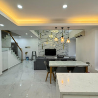 Cho Thuê Penthouse Sky Garden 3 Phú Mỹ Hưng Lầu 15, 200M², 3 Phòng Ngủgiá 1.500 Usd/Tháng