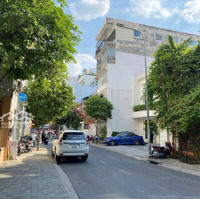 Bán Nhàhẽm Xe Hơiđường 3/2 Q.10,Diện Tích: 4M X 12M, Gpxd Cao Tầng, Giá Bán 11,3 Tỷ Tl