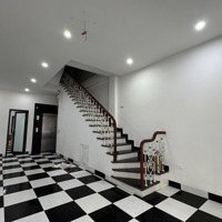 Mp Phù Đổng Thiên Vương - Hai Bà Trưng, 75M2 X 6 Tầng.thang Máy. Riêng Biệt.mặt Tiền6M. Giá: 65 Triệu/Th.