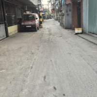 Bán Nhà 55M2*4 Tầng Tập Thể Ngân Hàng Sát Chợ Cầu Diễn.mặt Tiền4,9M. Ô Tô Sát Nhà. (Sdcc)