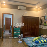 Bán Nhà Đúc 3 Tấm, 3 Phòng Ngủ, Full Nội Thất, Kdc Gần Ngã Tư Miếu Ông Cù P.bình Chuẩn, Tp.thuận An