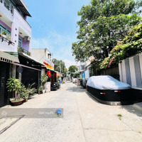 Gấp Gấp! Căn Trọ Diện Tích Siêu Đẹp 200M2( 9.2*22M)- Đường Thông Tứ Phía Gần Vincom Thủ Đức