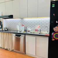 Ban Công Đông Nam Bán Gấp Căn 65M2 Cc Hồ Gươm Plaza, 2 Phòng Ngủfull Nội Thất. Giá Bán Chỉ Hơn 3 Tỷ.