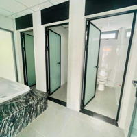 Cho Thuê Nhà 3 Tầng Mặt Tiền Hải Châu, Gần Duy Tân
