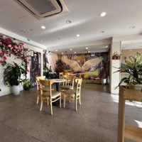 Siêu Phẩm Toà Căn Hộ Vip Nhất Tây Hồ, Mặt Phố Nghi Tàm View Hồ Tây,Diện Tích154M 7Tmặt Tiền8M Kd 130 Triệu/Tháng