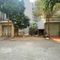 Tôi Cần Bán Gấp Mảnh Đất Tâm Huyết Của Gđ, Tiếc Đứt Ruột Chỉ Hơn 2 Tỉ Xíu, Đối Diện Cổng Số 8 Dhqg
