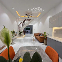 Bán Nhà Đẹp Phường Phước Long A, Quận 9, Sổ Hồng Hoàn Công. Sân Cực Rộng Mát