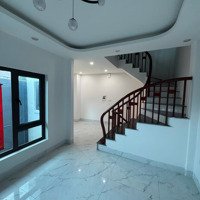 Nhà 6 Tầng Phố Cổ Linh 45M2 Chỉ Hơn 5 Tỷ