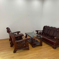 Cho Thuê Gấp Căn Hộ Mặt Đường Nguyễn Chí Thanh Láng Hạ, Lô Góc 70M2, 2 Ngủ, 1Vs Đủ Đồ Liên Hệ: 0986285265