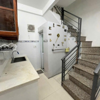 Chính Chủ Cần Bán Nhà Diện Tích: 40M2/4,3Ty , Đường Cầm Bá Thước - Phường 7 - Phú Nhuận . Shr , Hẻm 5M