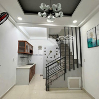 Chính Chủ Cần Bán Nhà Diện Tích: 40M2/4,3Ty , Đường Cầm Bá Thước - Phường 7 - Phú Nhuận . Shr , Hẻm 5M