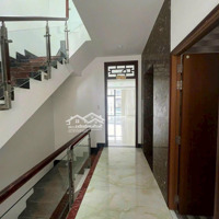 Mặt Tiền Nguyễn Thị Nhung - Hđt 40 Triệu/Tháng 5X20M, 6 Lầu Nhà Có Thang Máy Kđt Vạn Phúc City