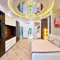 Bán nhà 2 lầu trục chính đường D1 KDC Hồng Loan . Giá 7,5 tỷ