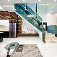 Bán nhà 2 lầu trục chính đường D1 KDC Hồng Loan . Giá 7,5 tỷ