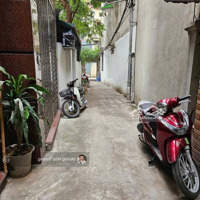 Bán Nhà Phố Khương Đìnhdiện Tích33M2 5 Tầng Giá Bán 7,1 Tỷ - Cách Mặt Phố 40M - Ở Thích Liên Hệ: 0985342385