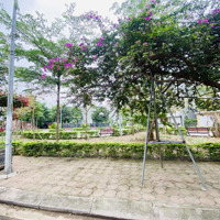 View Vườn Hoa! Đất Tái Định Cư Giang Biên,Diện Tích68M ,Mặt Tiền4.3M, Vỉa Hè, Ô Tô Tránh.