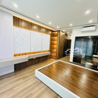 Gia Đình Tôi Cần Bán Căn Nhà Tại Nguyễn Sơn 42 M2, 6 Tầng , Thang Máy , Lô Góc - Nhỉnh 11 Tỷ