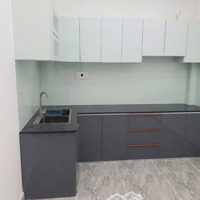 Nhà 3 Tầng Cứng Cáp - Âu Dương Lân Phường 3 Quận 8 , Khu Vực Trung Tâm , 4 Phòng Ngủ