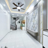 Thanh Trì - Nhà 5 Tầng Hiện Đại, Full Nội Thất, Ô Tô Đỗ Cửa