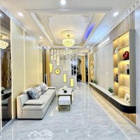 Hàng Nóng Nhà Đẹp - Xe Hơi Ngủ Trong Nhà - Nhỉnh 4 Đồng