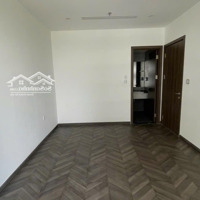 Chính Chủ Cần Bán Căn Hộ 2 Phòng Ngủ80M2 Căn Góc Vòng Cung View Cực Thoáng Đẹp , Giá Bán 4.75 Tỷ Bao Thuế Phí